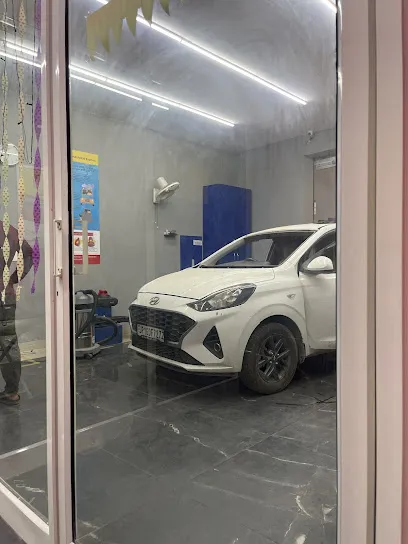 AIS Windshield Experts - Gautam Buddha Nagar - Greater Noida