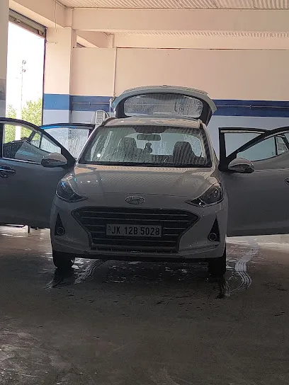 AM Hyundai Poonch