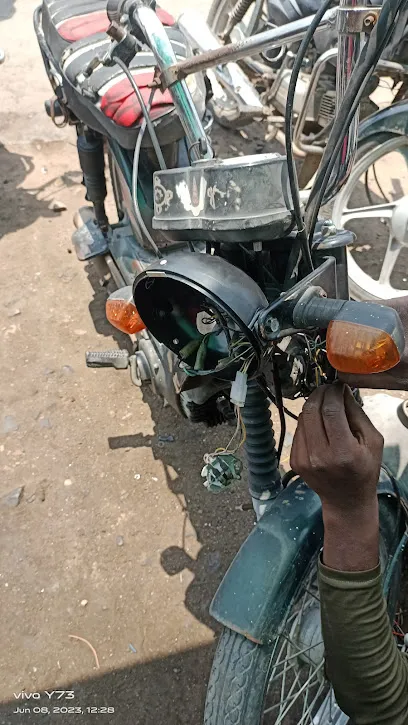 Bike mechanic Chilakaluripet