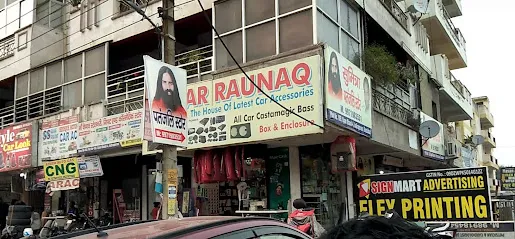 Car Raunaq