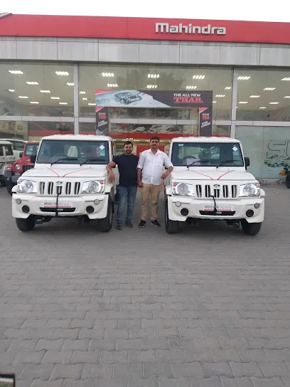 Mahindra Lekh Raj Auto Plaza