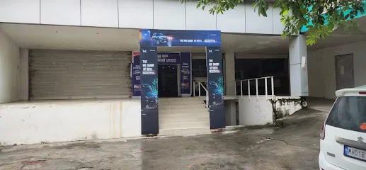 Mahindra Raj India Auto