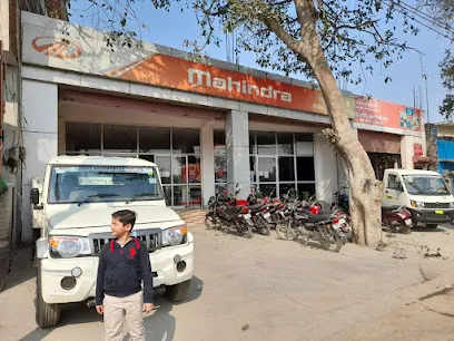 Mahindra Vineet Automobiles - SUV & Commercial Vehicle Showroom