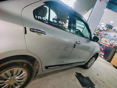 MODERN CAR DECORS