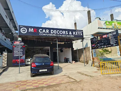 MR CAR DECORS AND KEYS