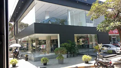 NEXA (Mahalaxmi Automotives, Baramati, Karbhari Circle)