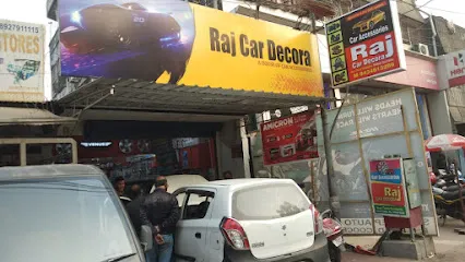 রাজ কার ডেকোরে
