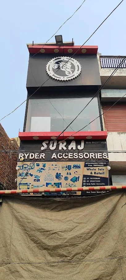 Suraj Ryder accessories