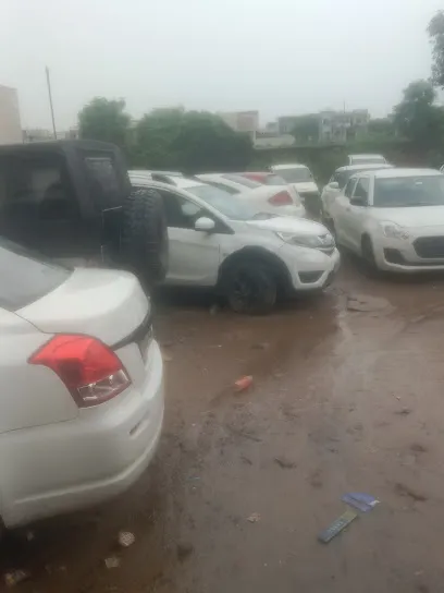 Lovepreet service station