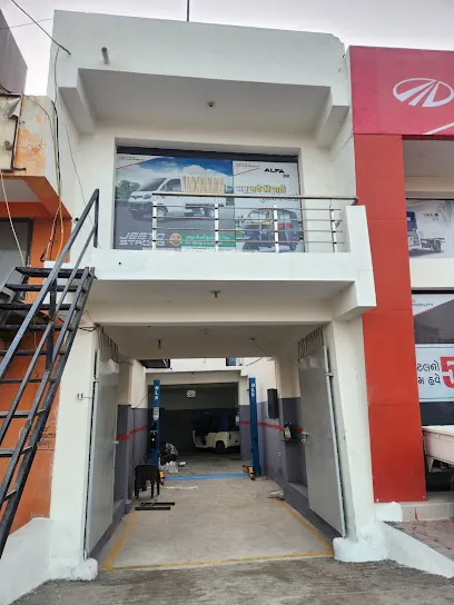 RAY AUTO JAMNAGAR WORKSHOP