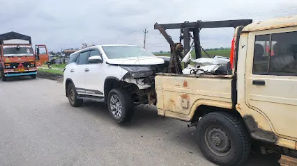24×7 car towing and crane service