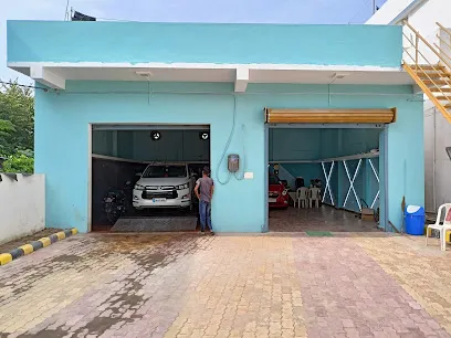 Auto World
