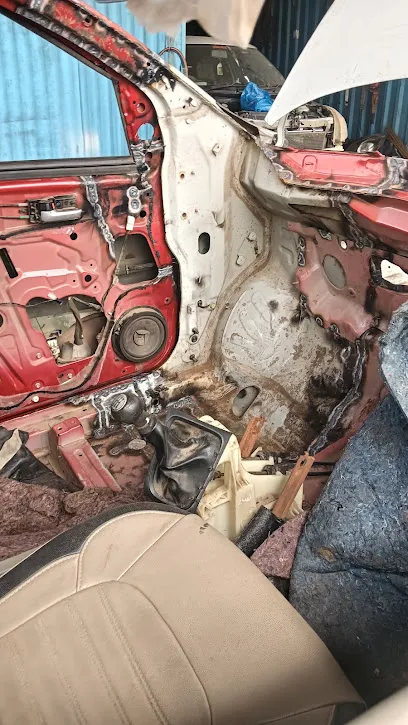 Bombe Car Body Repair