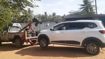 Car towing service