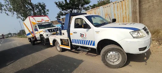 Chamunda Crane Service breakdown and towing service navsari