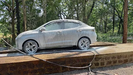 Clean-N-Shine Auto Washing Studio