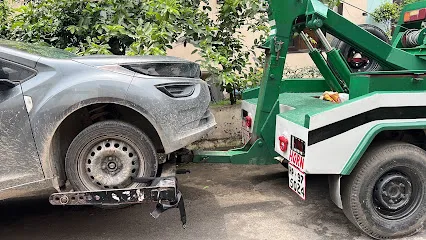 Deep crane service/best recovery van& towing service