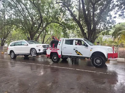 Deluxe Towing & crane Service