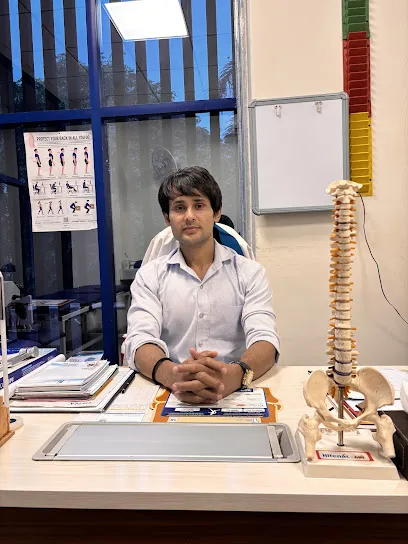 Dr Gulshan Rajput:Best Chiropractor in Agra, Best Physiotherapist in agra Uttar Pradesh