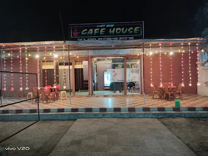 MP 65 cafe