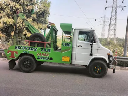 Pooja Car Towing Service 24/7 Car Towing Ghaziabad| Crane Service Ghaziabad