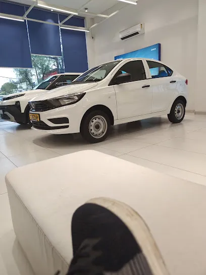 Tata Motors Cars Showroom - Dheeraj Motocorp India Private Limited, Yaduvanshi Mod