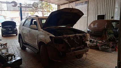 The Mechanic Garage