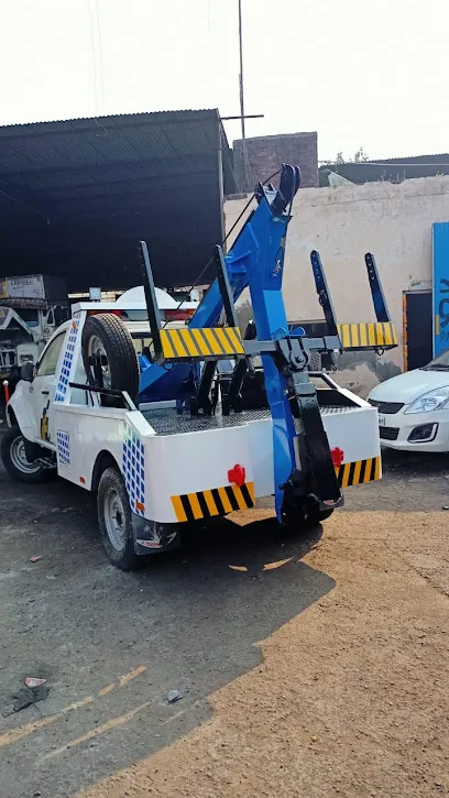 TOWING CRANE AVAILABLE 24×7