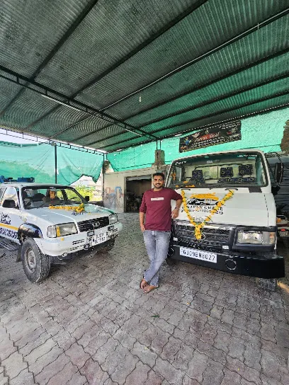 VINAYAK CAR CRANE &TOWING SERVICE