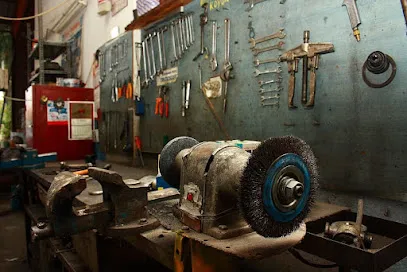 A Plus Auto Care | Car Denting Services | Car Painting Services | Car Washing Services | Car Repair & Services |