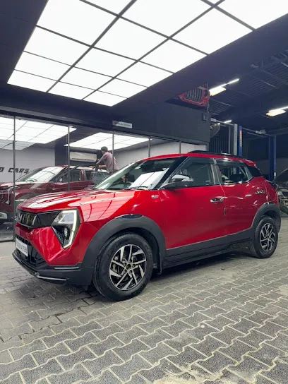 BEYOND CARS STUDIO - HQ