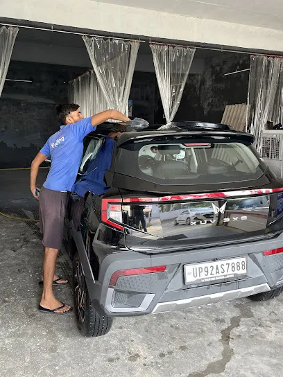 SR² Automobile Detailing WorkShop