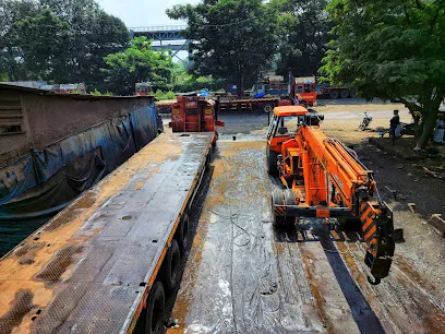 Aarti Service Centre ( Heavy Vehicle Pressure Washing)