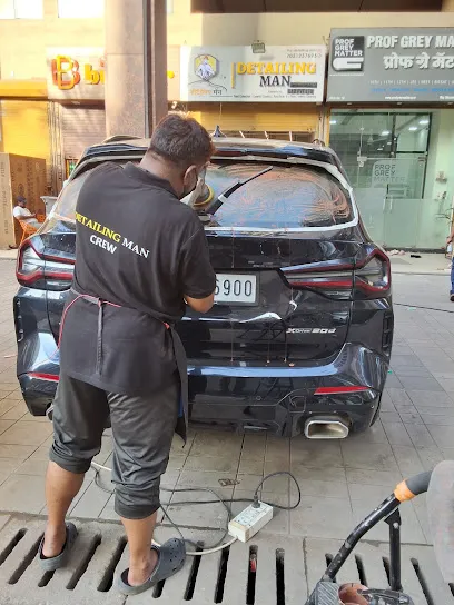 Detailing Man