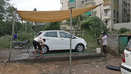 Gau Zaran Car Washing