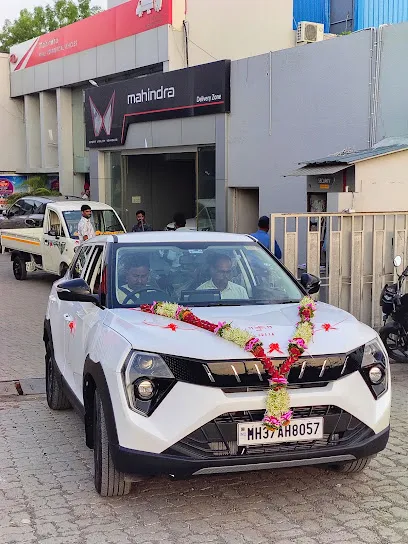 Mahindra Gadre Autocon Pvt. Ltd. - SUV & Commercial Vehicle Showroom