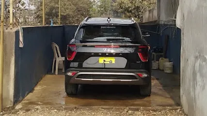 Modern car washing center