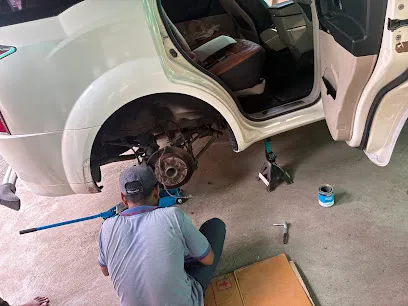 Ram’s detailing studio and decors