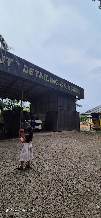 CARLUX Auto Detailing and Washing - Best ceramic coating in Kottayam( കാർ ലക്സ് - ആട്ടോ ഡീറ്റെയിലിംഗ് & വാഷിംഗ് )
