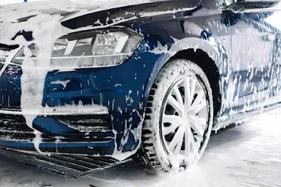 Delhi car washing centre