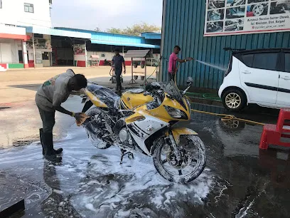 GOLDEN GLOW AUTO DETAILING STUDIO & CAR WASH