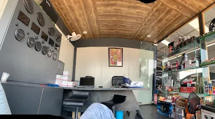 Italiya's Automotive