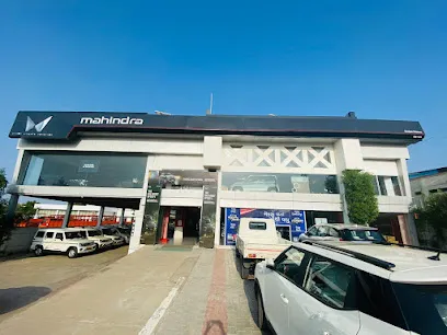 Mahindra Shrijee Motocorp Llp - SUV & Commercial Vehicle Showroom