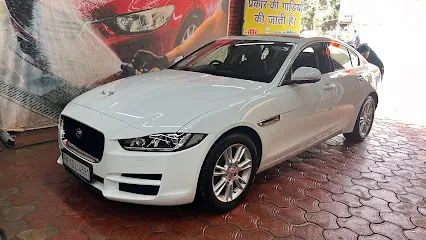 Meet car washing Center