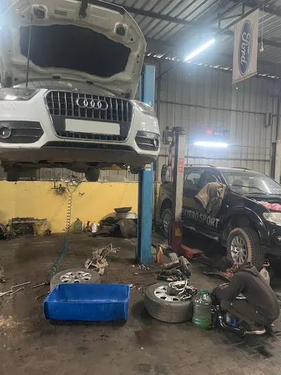 Premium Car Detailing Hub In Jaipur