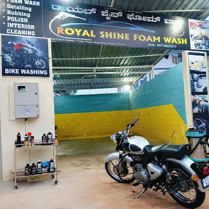 ROYAL SHINE FOAM WASH