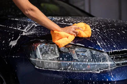 Shineoncarcare DOORSTEP CAR CLEANING & POLISHING Akola Maharashtra
