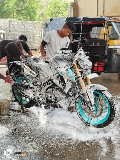 Star car washing center