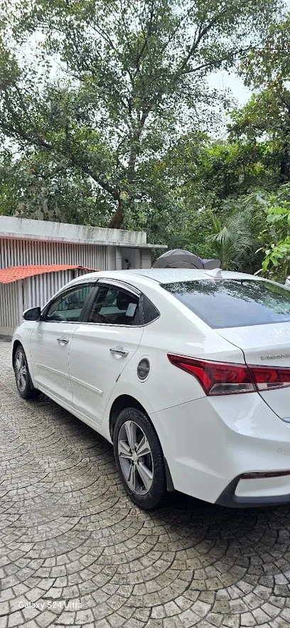 Supreme Car Wash & Detailing