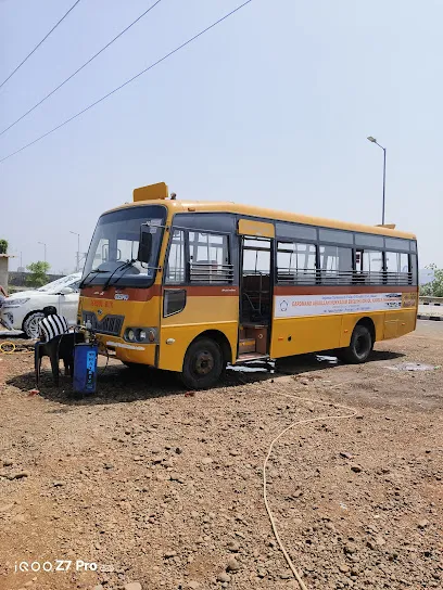 Swami Washing & Greasing Centre.